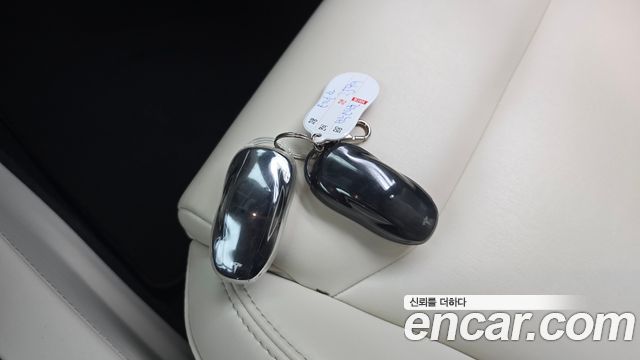 Tesla Model S 2020 — photo 16