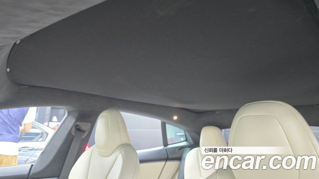Tesla Model S 2020 — photo 17