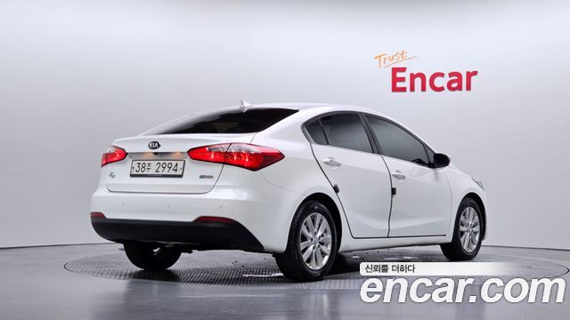 Kia K3 2015 — photo 2