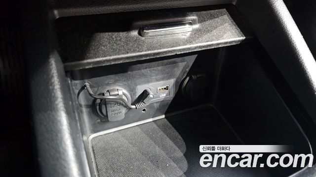 Kia K3 2015 — photo 19