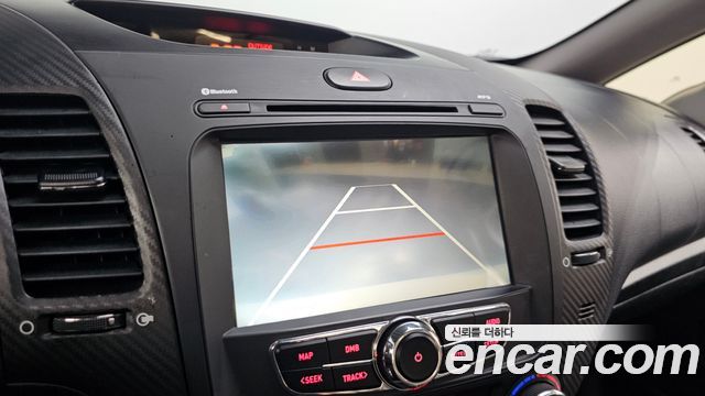 Kia K3 2015 — photo 22
