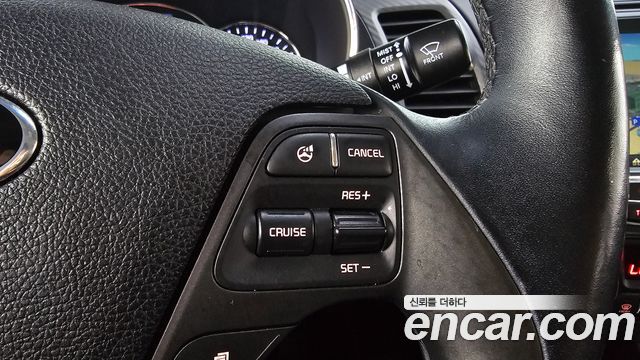 Kia K3 2015 — photo 23