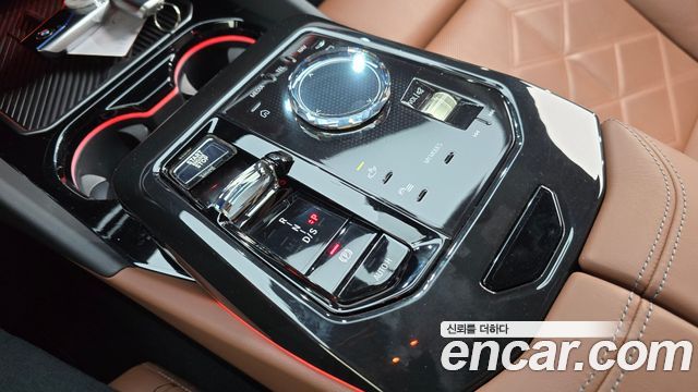 BMW 5-Series 2024 — photo 12