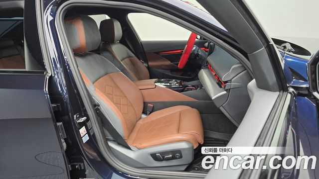 BMW 5-Series 2024 — photo 16