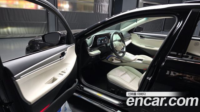 Hyundai Grandeur 2023 — photo 13