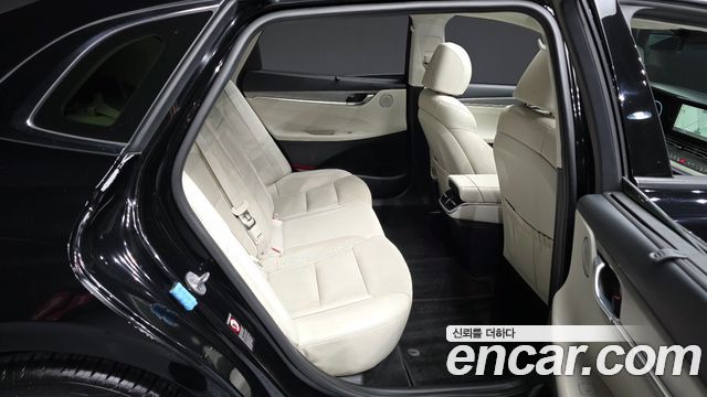 Hyundai Grandeur 2023 — photo 18