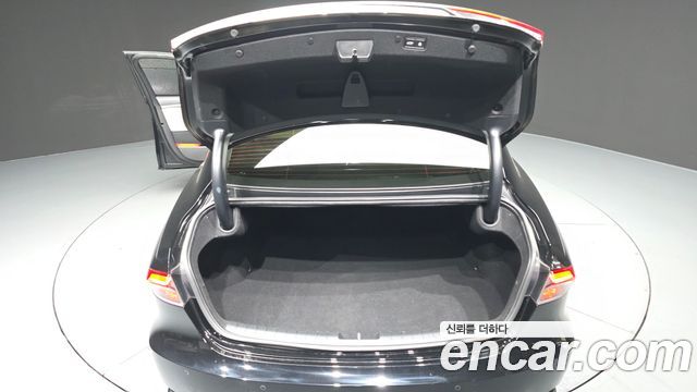 Hyundai Grandeur 2023 — photo 27