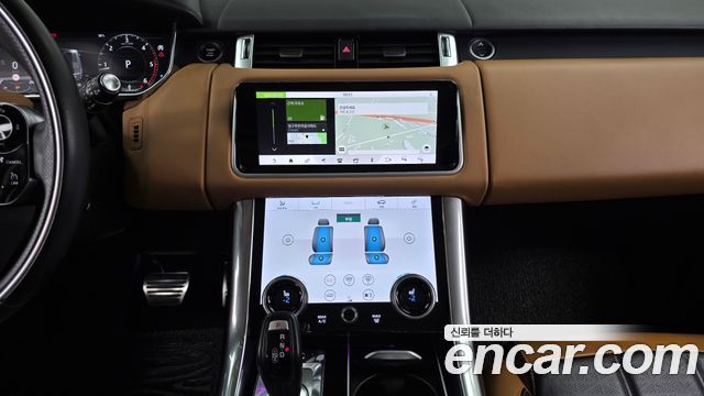 Land Rover Range Rover Sport 2018 — photo 14