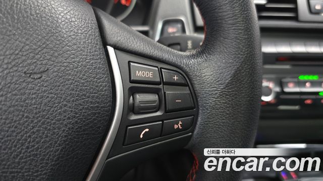 BMW 1-Series 2015 — photo 23