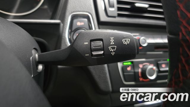 BMW 1-Series 2015 — photo 28