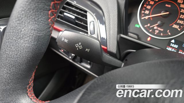 BMW 1-Series 2015 — photo 31