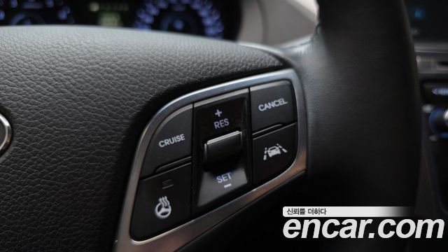 Hyundai Grandeur 2017 — photo 16