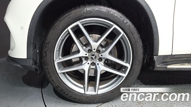 Mercedes-Benz GLE-Class 2017 — photo 5