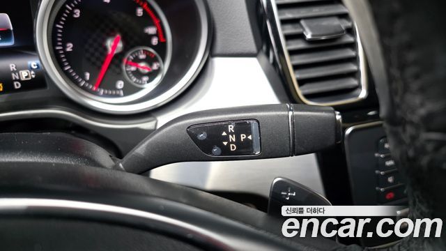 Mercedes-Benz GLE-Class 2017 — photo 9