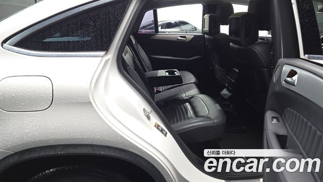Mercedes-Benz GLE-Class 2017 — photo 12