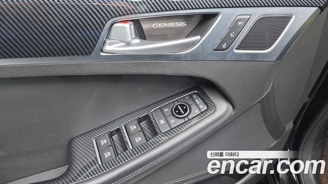 Genesis G80 2017 — photo 19