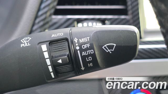 Genesis G80 2017 — photo 23