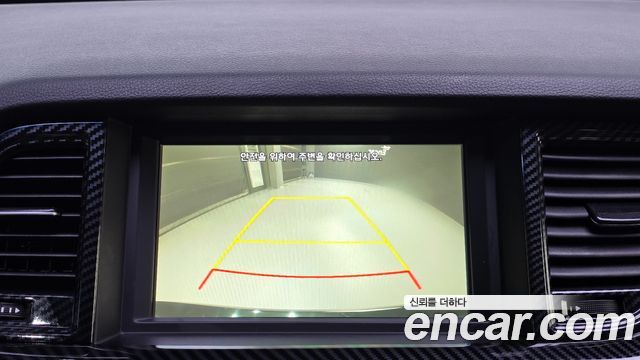Genesis G80 2017 — photo 26
