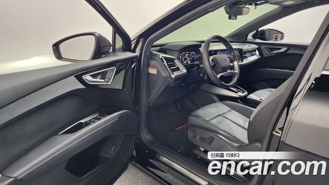 Audi Q4 e-tron 2022 — photo 13