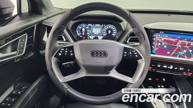 Audi Q4 e-tron 2022 — photo 19