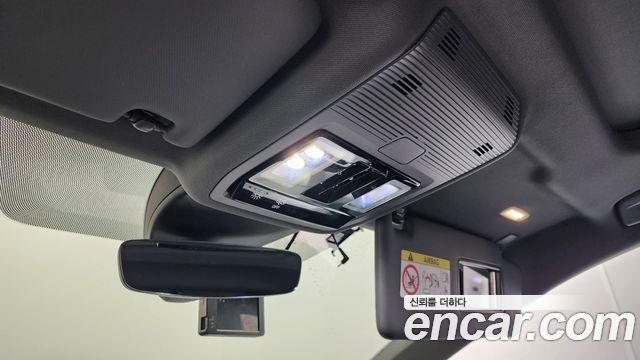 Audi Q4 e-tron 2022 — photo 21