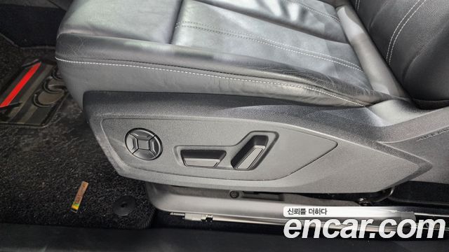 Audi Q4 e-tron 2022 — photo 31