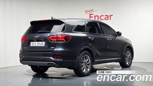 Kia Sorento 2018 — photo 2
