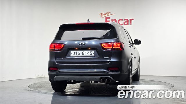 Kia Sorento 2018 — photo 4