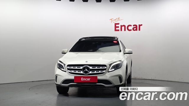 Mercedes-Benz GLA-Class 2018 — photo 3