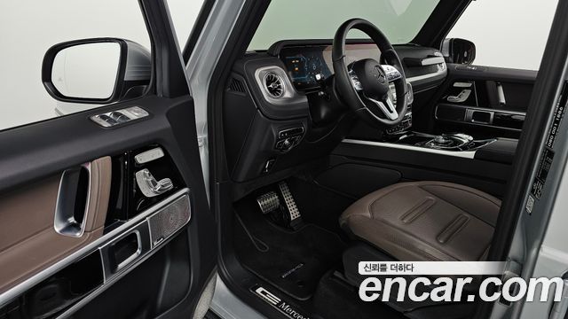 Mercedes-Benz G-Class 2023 — photo 13