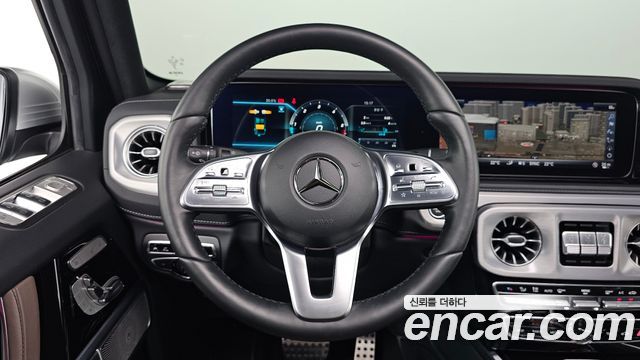 Mercedes-Benz G-Class 2023 — photo 19