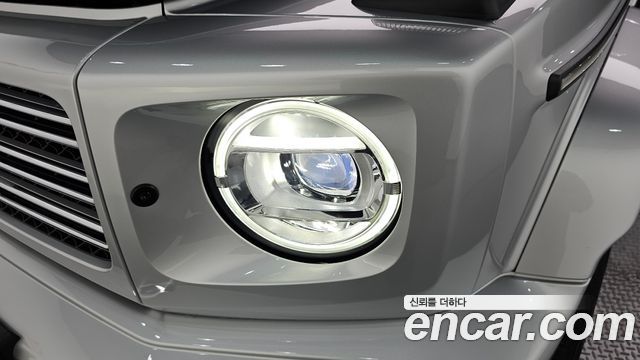 Mercedes-Benz G-Class 2023 — photo 8