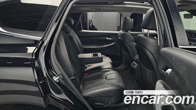 Hyundai Santafe 2022 — photo 11