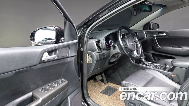 Kia Sportage 2016 — photo 13