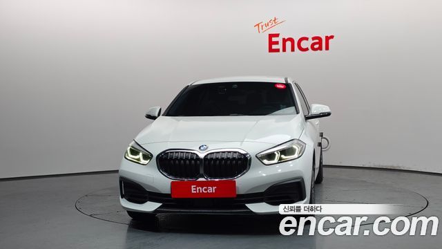 BMW 1-Series 2021 — photo 3