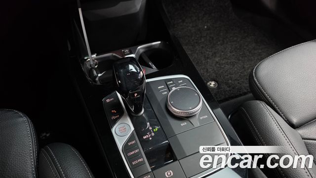 BMW 1-Series 2021 — photo 9