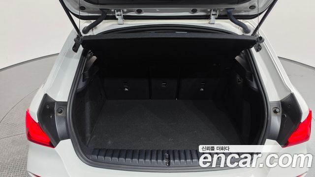 BMW 1-Series 2021 — photo 20