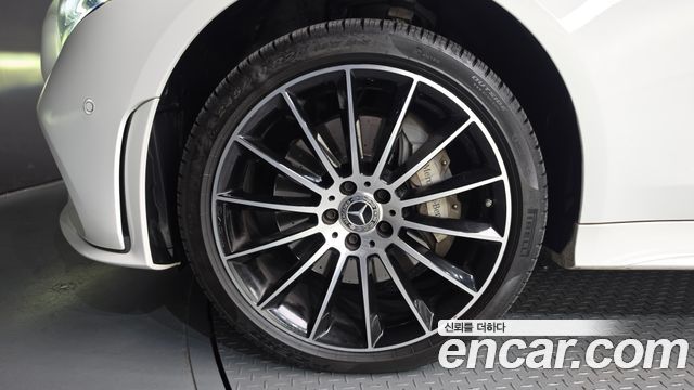 Mercedes-Benz CLS-Class 2021 — photo 5