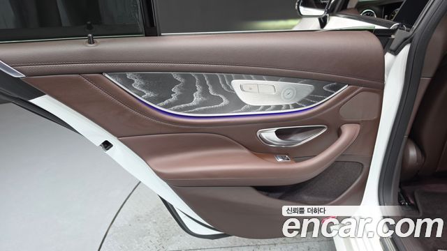 Mercedes-Benz CLS-Class 2021 — photo 15
