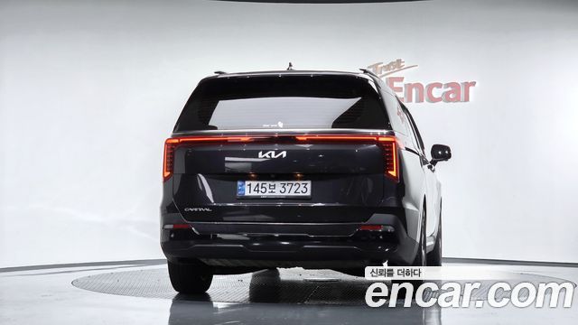Kia Canival 2025 — photo 4