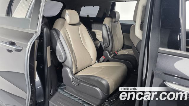 Kia Canival 2025 — photo 17