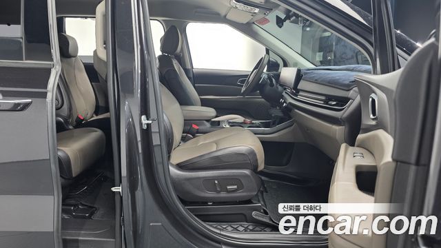 Kia Canival 2025 — photo 16