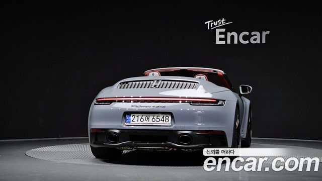 Porsche 911 2023 — photo 4