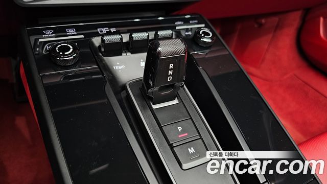 Porsche 911 2023 — photo 20