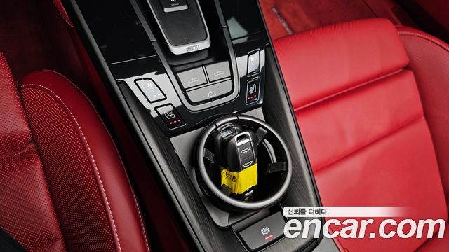 Porsche 911 2023 — photo 21