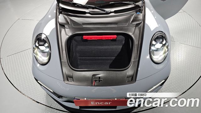 Porsche 911 2023 — photo 34