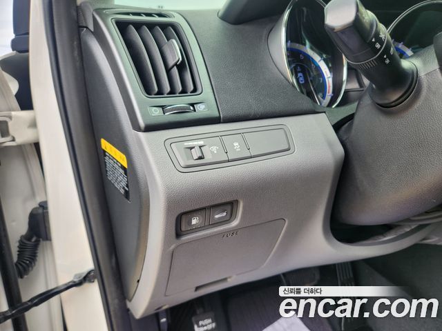 Hyundai Sonata 2013 — photo 11