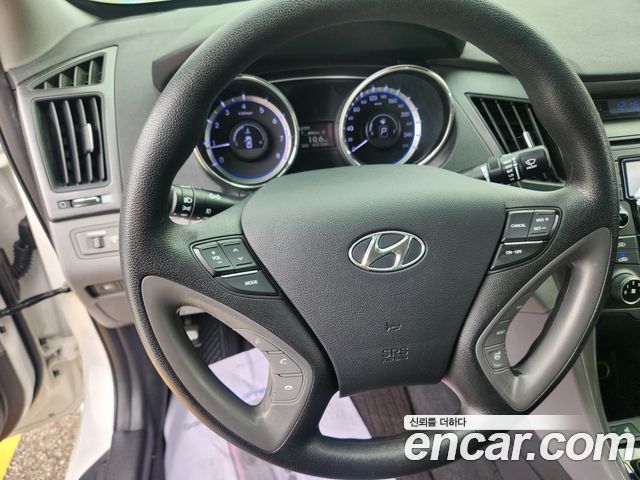Hyundai Sonata 2013 — photo 12