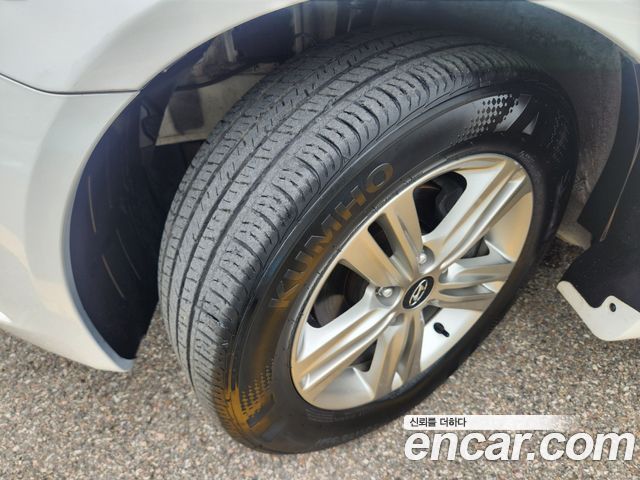 Hyundai Sonata 2013 — photo 18