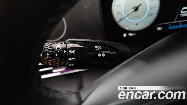 Hyundai AVANTE 2023 — photo 17